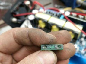 跑步机保险丝烧了怎么拆修（掌握跑步机保险丝烧坏的维修方法）