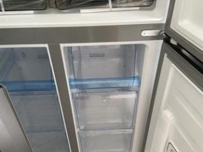冰柜工作不停的原因——解析冷藏设备的运行机制（探寻冷藏设备工作不停的背后原因）