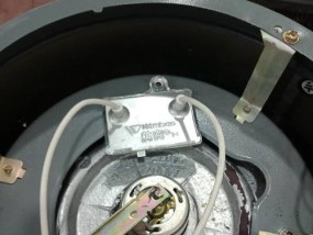 电饭煲煮饭按钮坏了怎么办（使用电饭煲煮饭的解决方案及维修建议）