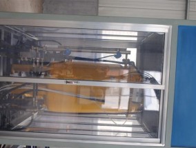 冰柜发泡的原因及解决方法（探索冰柜发泡的根源）