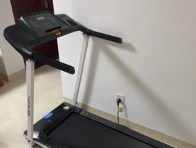 如何解决跑步机甩带问题（几个简单步骤帮您解决跑步机甩带困扰）