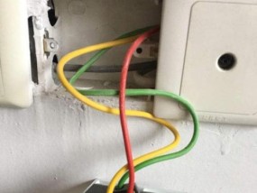 移动打单机电源线的正确接法是什么？