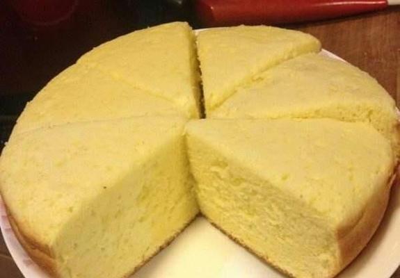 电饭煲做蛋糕的水分处理技巧（解决电饭煲蛋糕过湿问题）  第1张