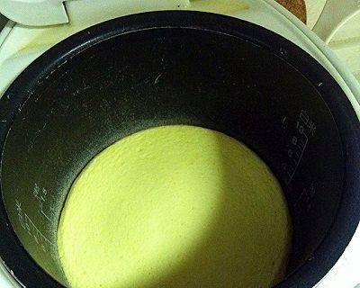 解决电饭煲蛋糕跳的问题（教你轻松应对电饭煲蛋糕跳锅现象）  第3张