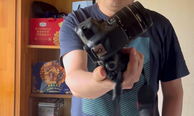 佳能650d相机放大缩小操作方法是什么？效果好吗？  第3张